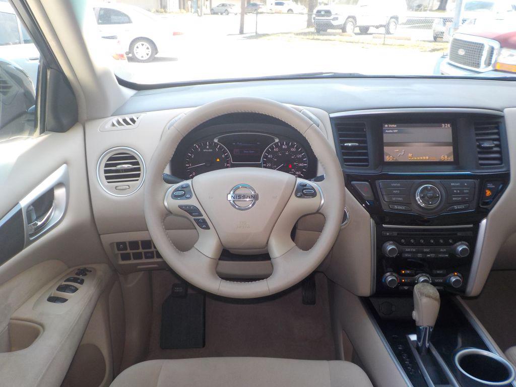 2013 Nissan Pathfinder SV - Photo 7