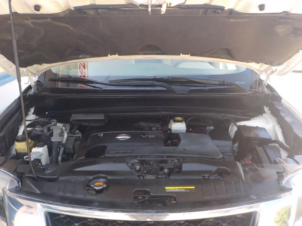 2013 Nissan Pathfinder SV - Photo 15