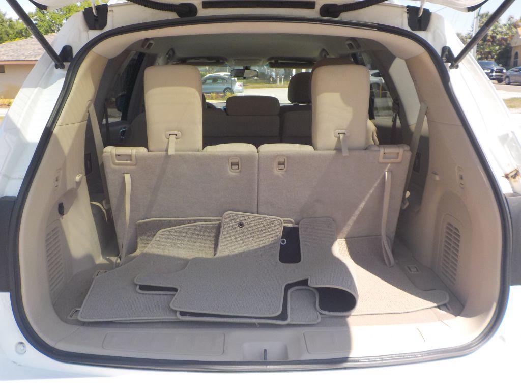 2013 Nissan Pathfinder SV - Photo 14